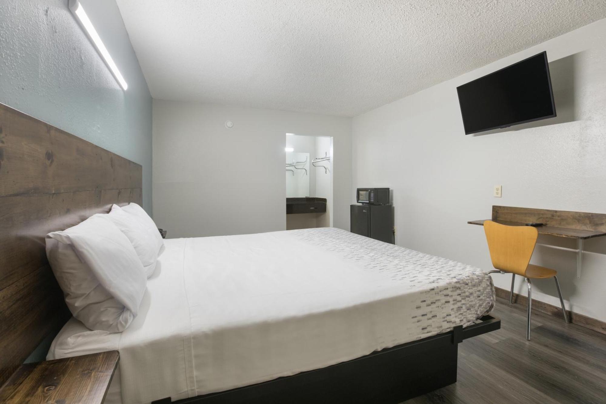 Americas Best Value Inn Stockbridge Cameră foto