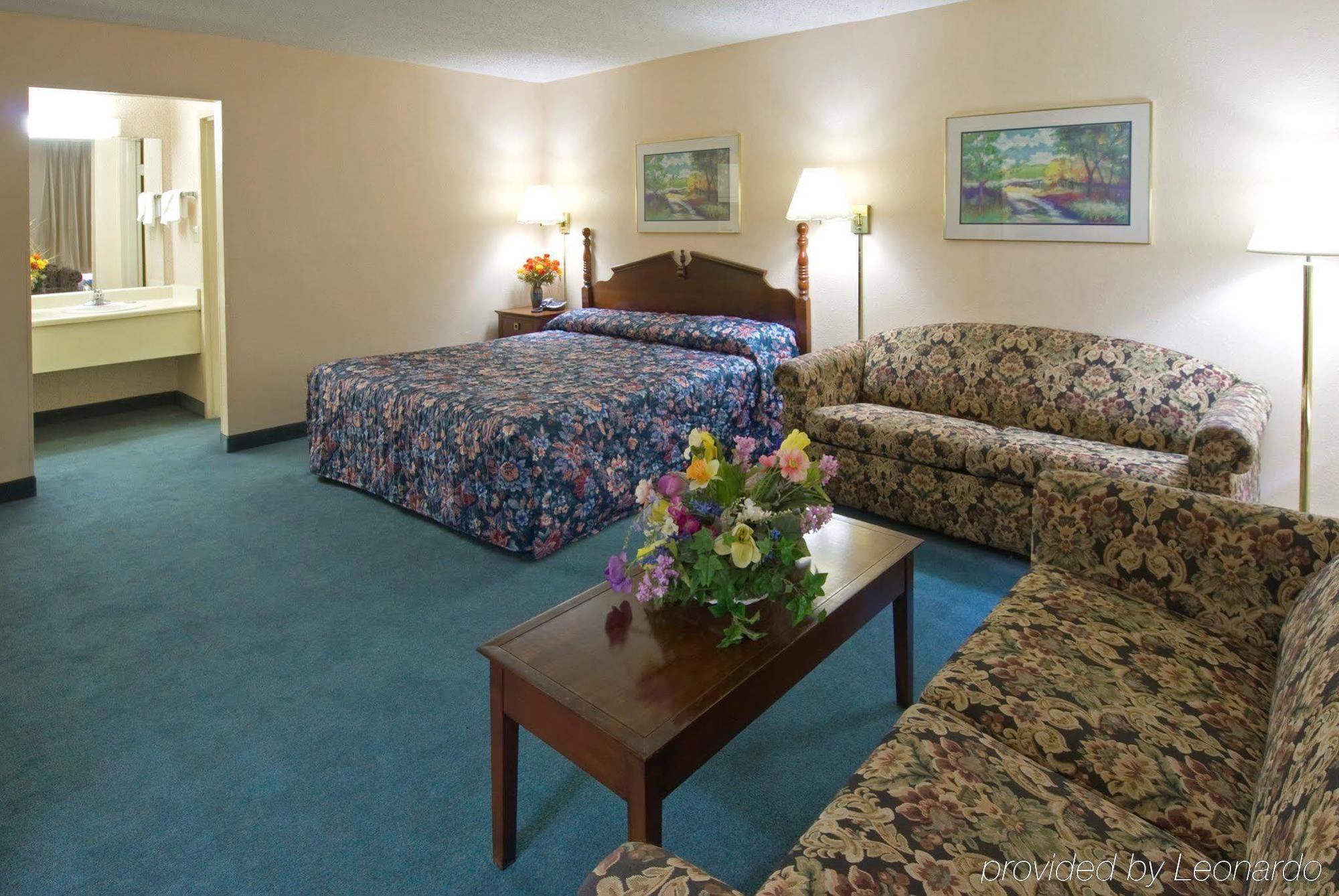 Americas Best Value Inn Stockbridge Cameră foto